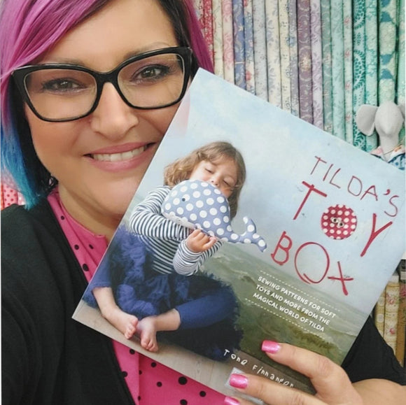 Libro Tilda's ToyBox - Sfogliamolo insieme!