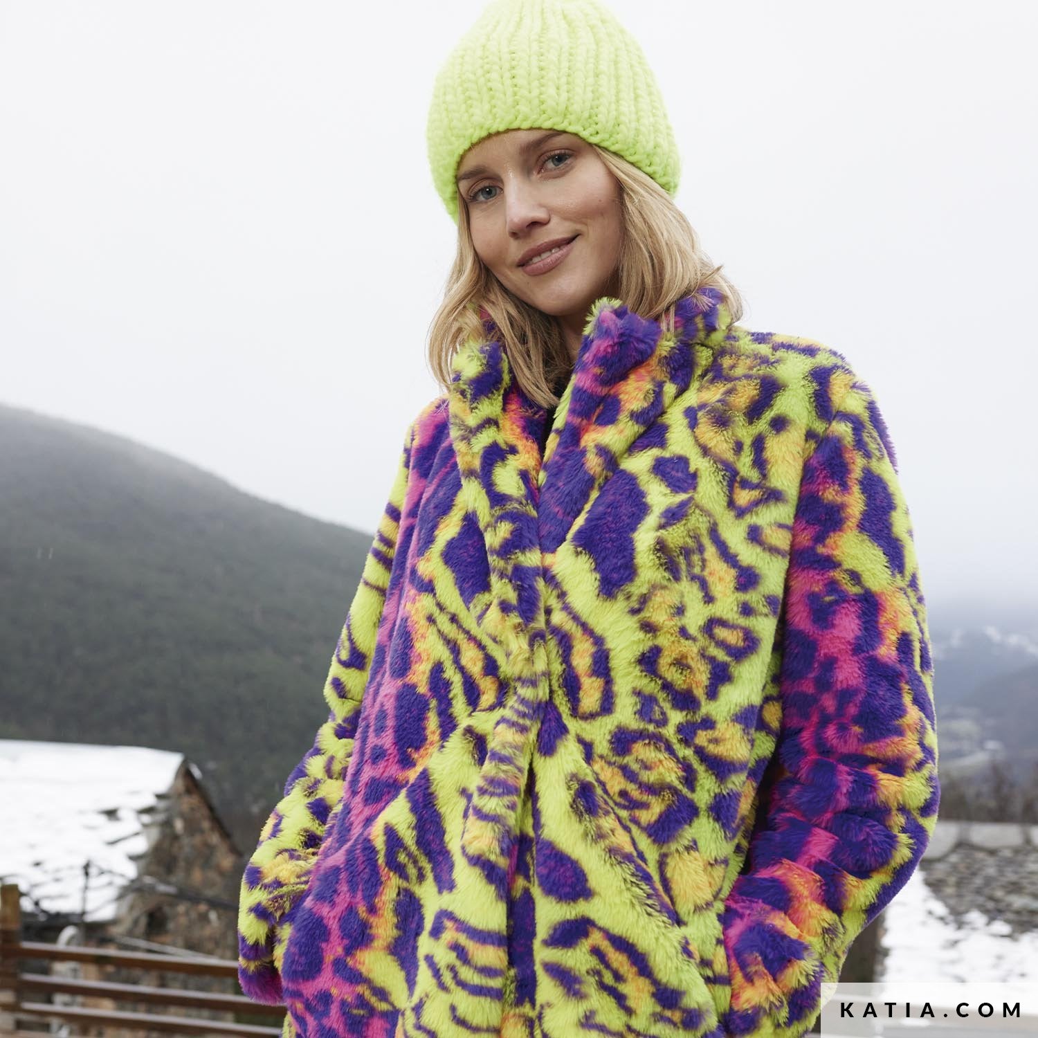 Katia Fabrics Pellicciotto Fluor Animal Print - 0