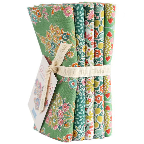 Tilda Pie In The Sky Fat Quarter Bundle Green/Pine